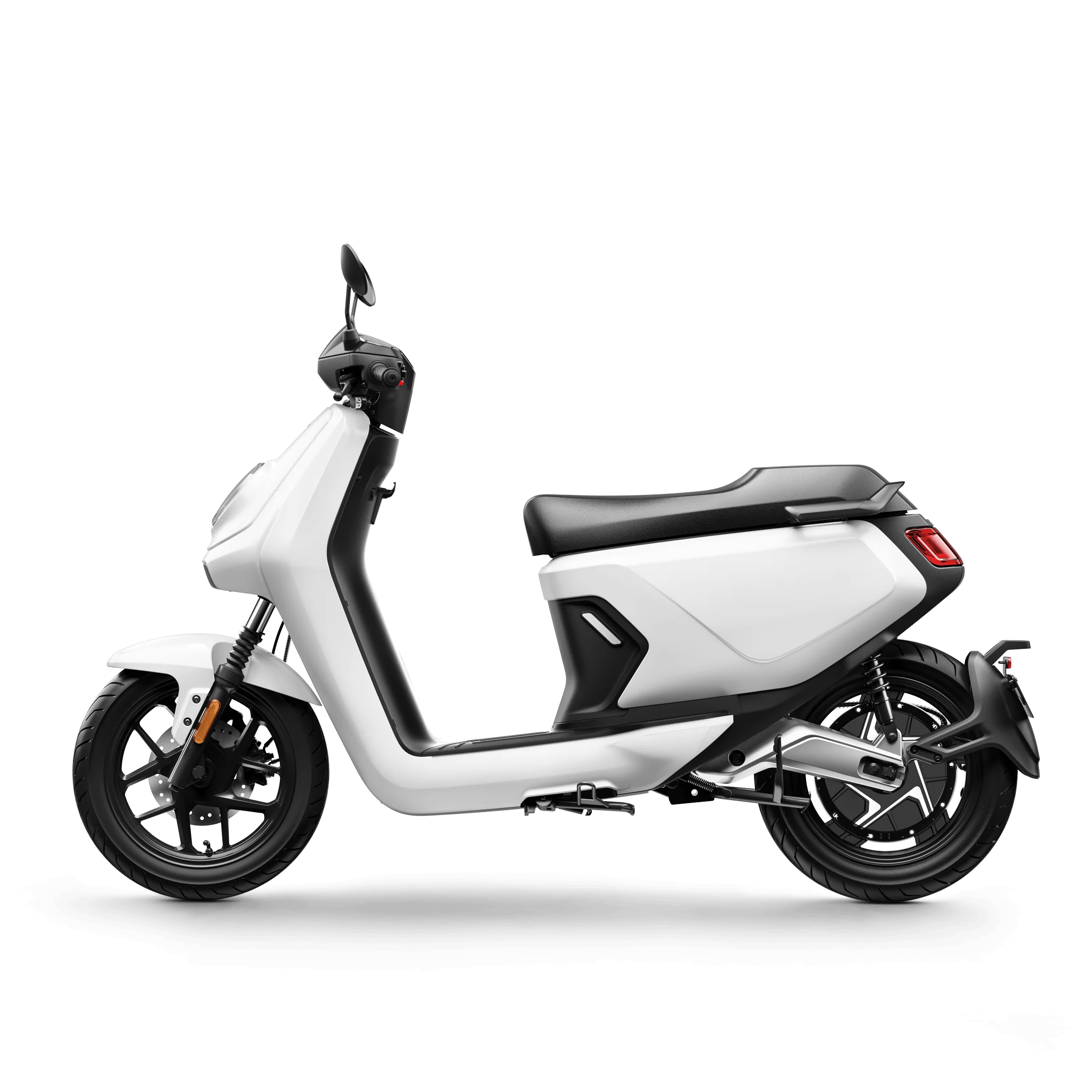 MQi GT 100 100 km/h - Image 4